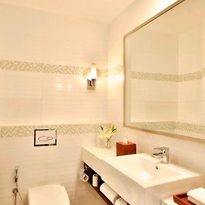 Fairfield Twin Room on Food Soft beverages of Early check or late check-out subject to availability 	